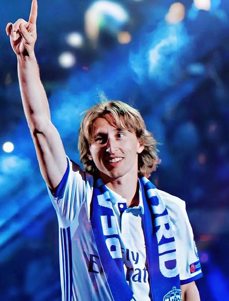 ＂弗格打强队真没用！无突破+打铁，带不了二阵，仅剩防守要换吗？