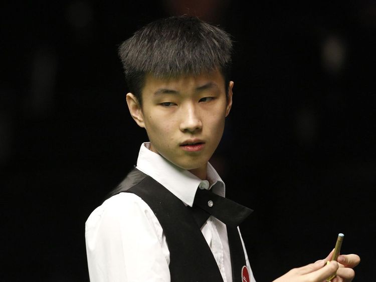 还是在场上 还是在场上