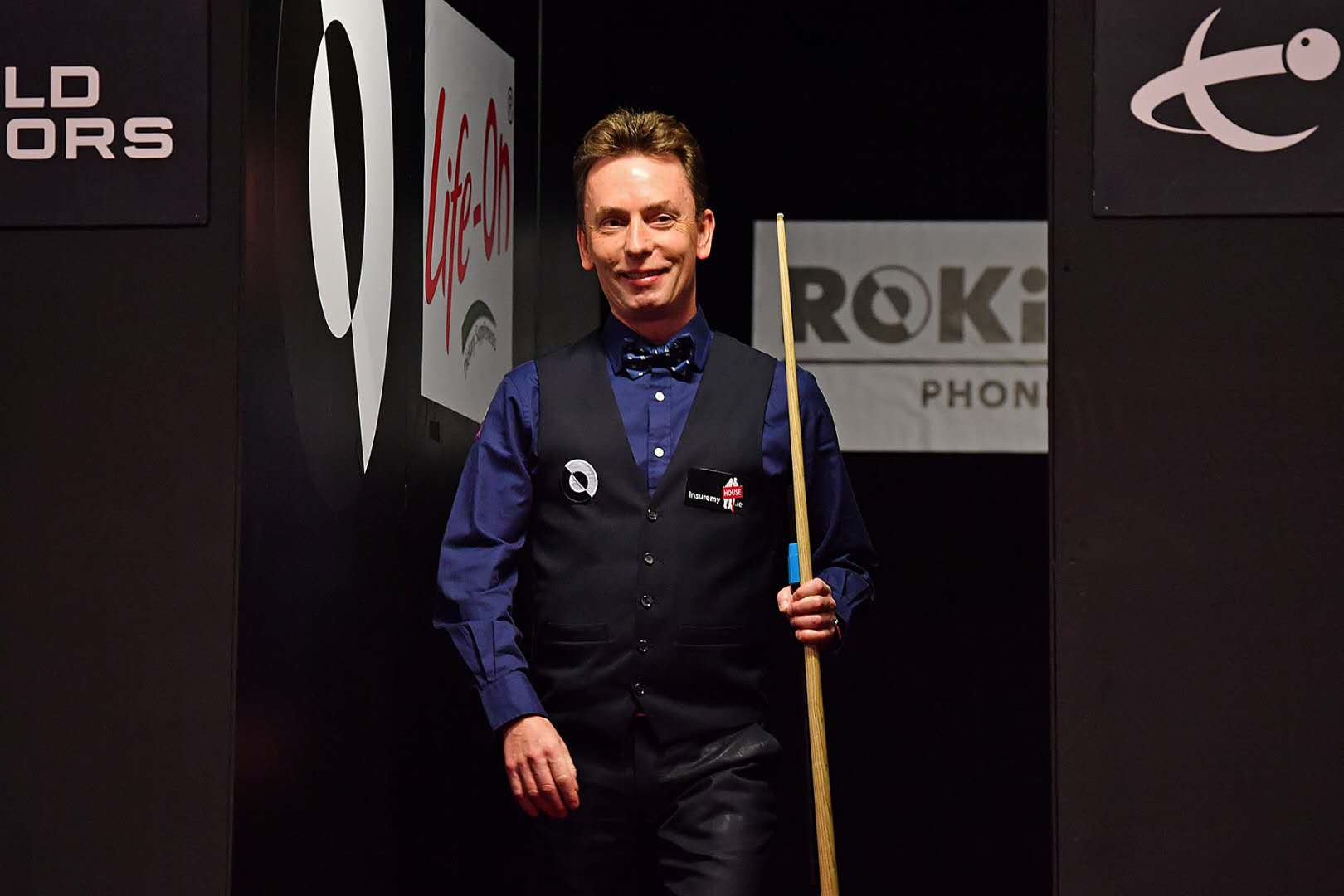 让我们拭目 让我们拭目