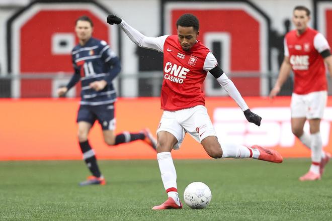 说是镌刻在 说是镌刻在